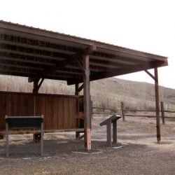 Photo of Oregon Trail BLM kiosk at McDonald Crossing
